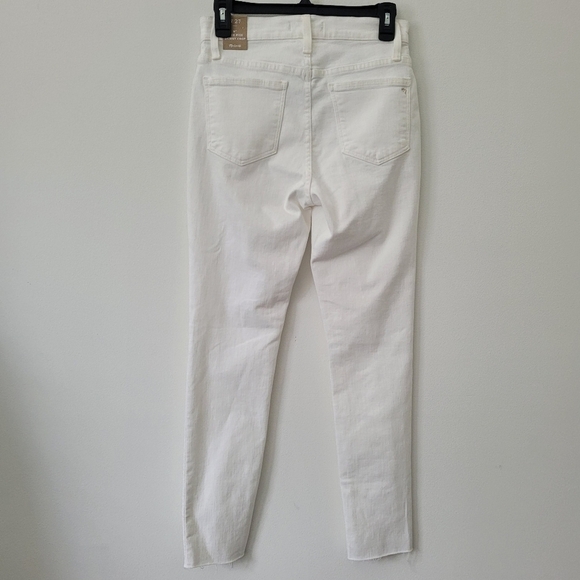 Madewell 9" High-Rise Skinny Crop Jeans in Pure White  Knee-Rip Edition Size 27 - Picture 10 of 16